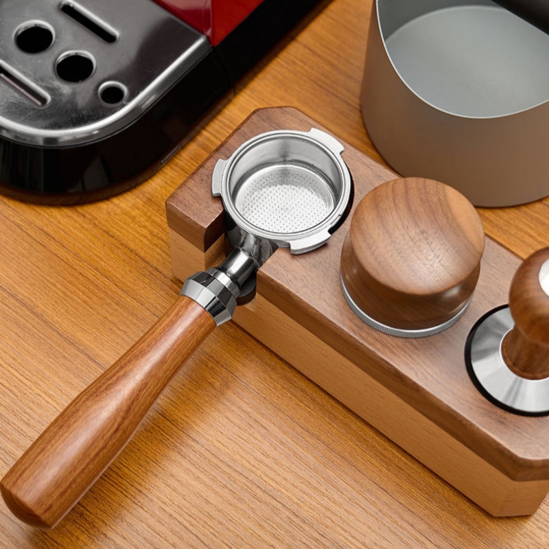Portafiltro da 51mm Senza Fond - Delonghi Espresso Dedica 685 recensione e prezzo