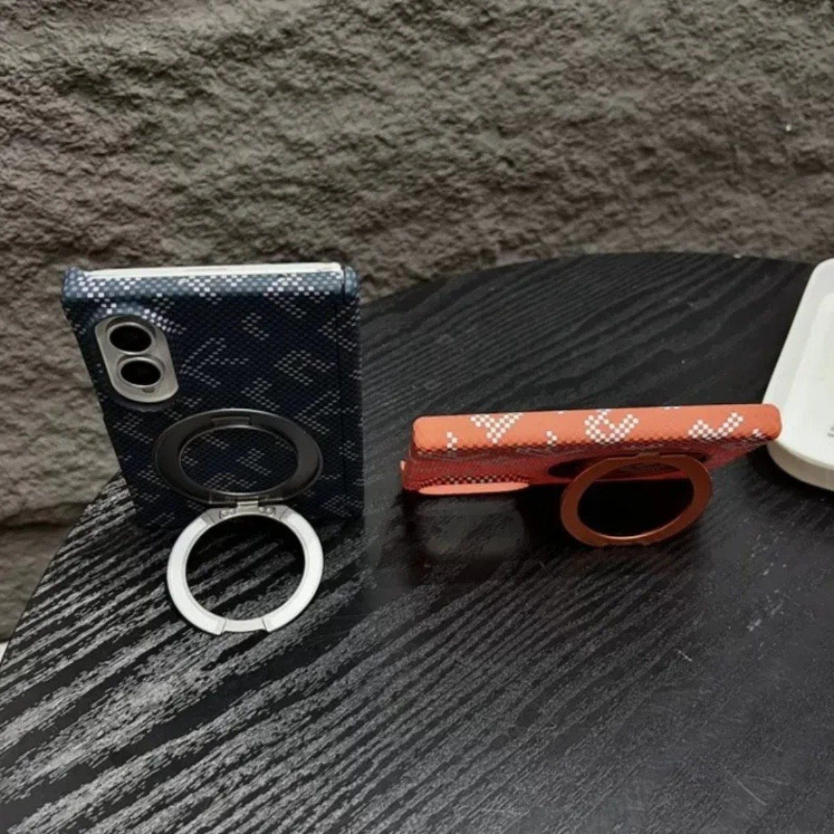 Supporto a 360° in pelle e fib - Taco Stand Holder recensione e prezzo